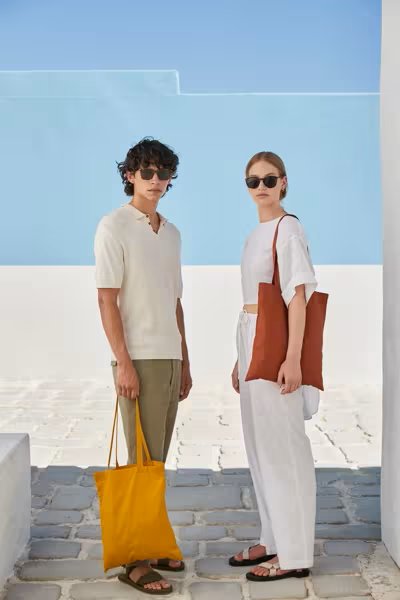 westfordmill_w101_mustard_w101_orange-rust_lifestyle_3787.png